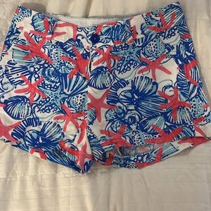 Lilly Pulitzer Callahan Short Size 2 in HTF She She Shells 🦄
